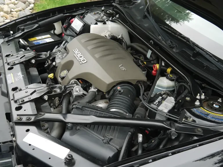 2002 Chevrolet Monte Carlo 6th Gen - Image 14 of 15