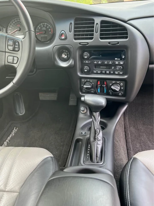 2002 Chevrolet Monte Carlo 6th Gen - Image 10 of 20
