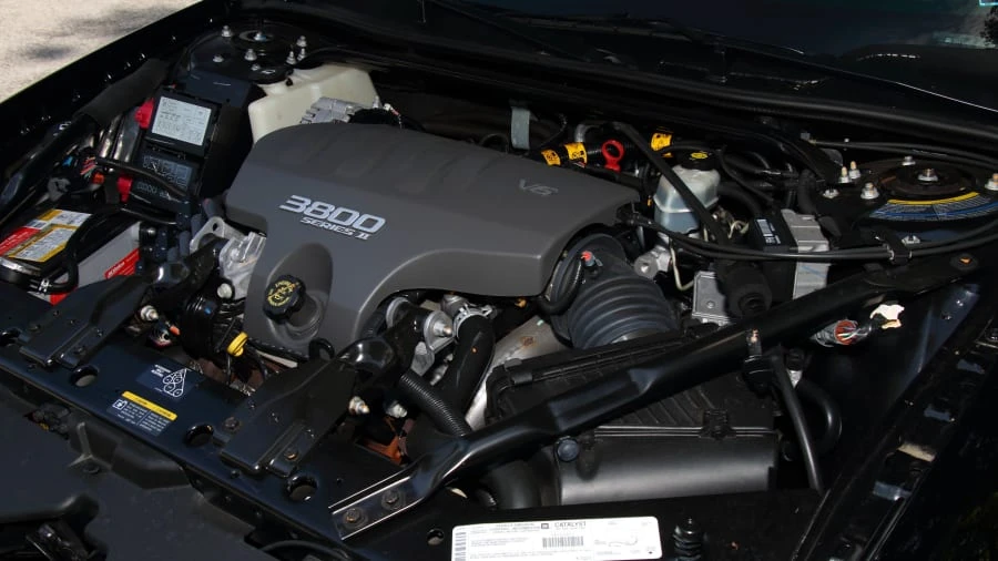 2002 Chevrolet Monte Carlo 6th Gen - Image 6 of 12