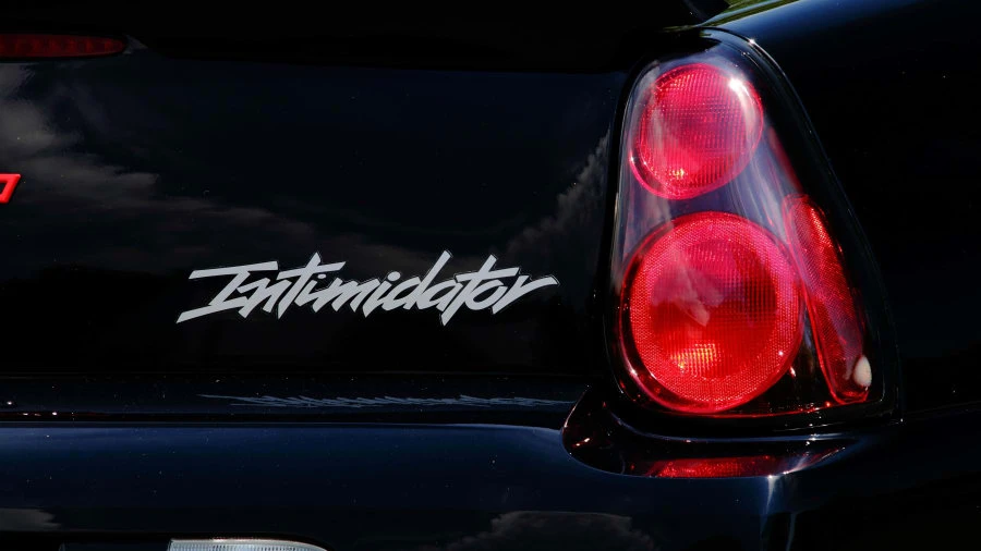 2002 Chevrolet Monte Carlo 6th Gen - Image 9 of 12