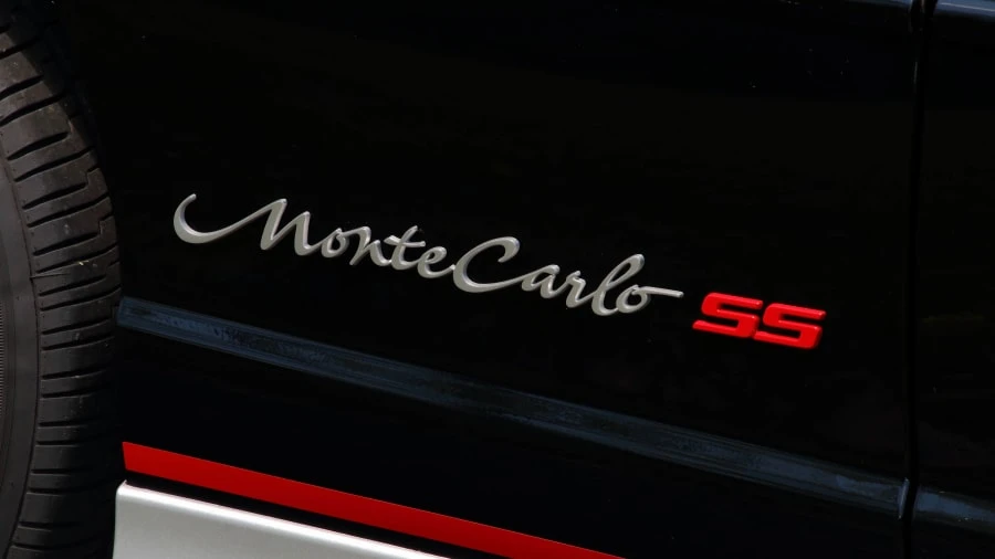 2002 Chevrolet Monte Carlo 6th Gen - Image 11 of 12