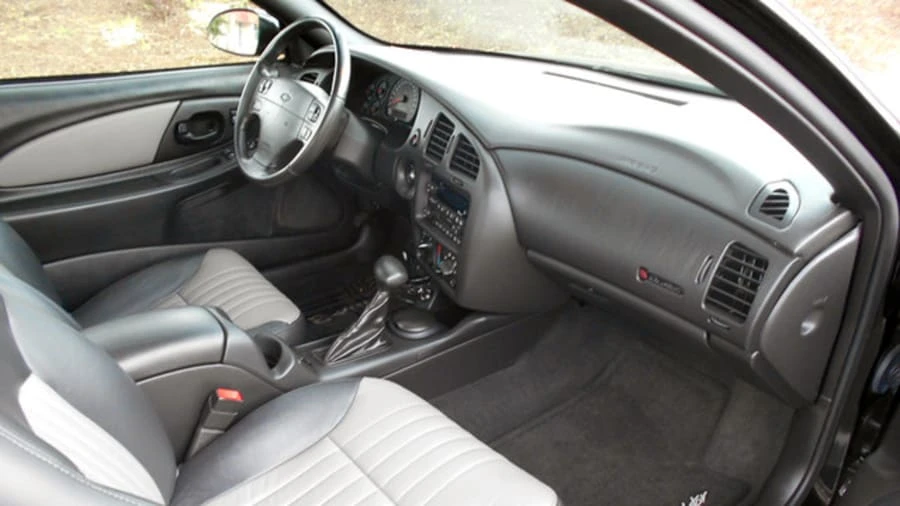 2002 Chevrolet Monte Carlo 6th Gen - Image 5 of 9