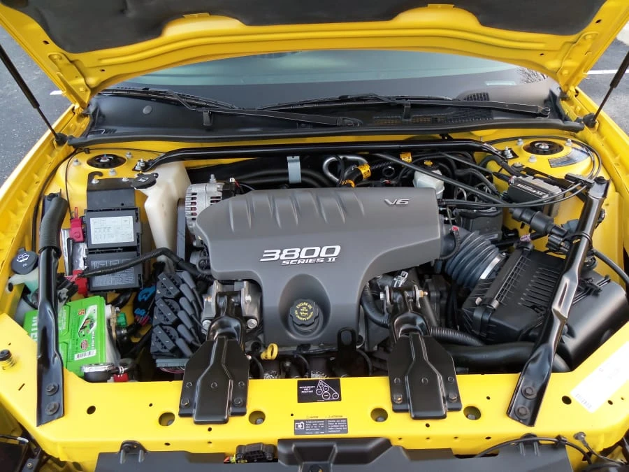 2002 Chevrolet Monte Carlo 6th Gen - Image 6 of 8