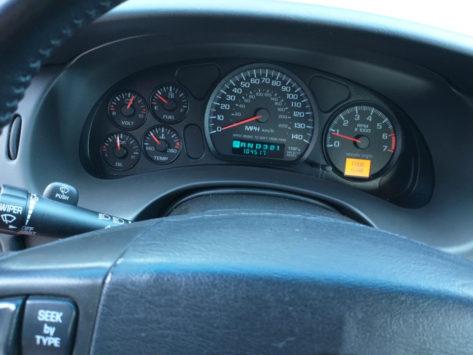 2002 Chevrolet Monte Carlo 6th Gen - Image 18 of 31