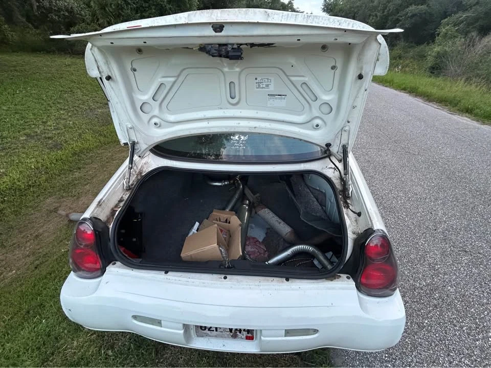 2002 Chevrolet Monte Carlo 6th Gen - Image 6 of 9