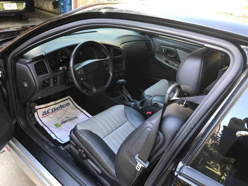 2002 Chevrolet Monte Carlo 6th Gen - Image 9 of 19