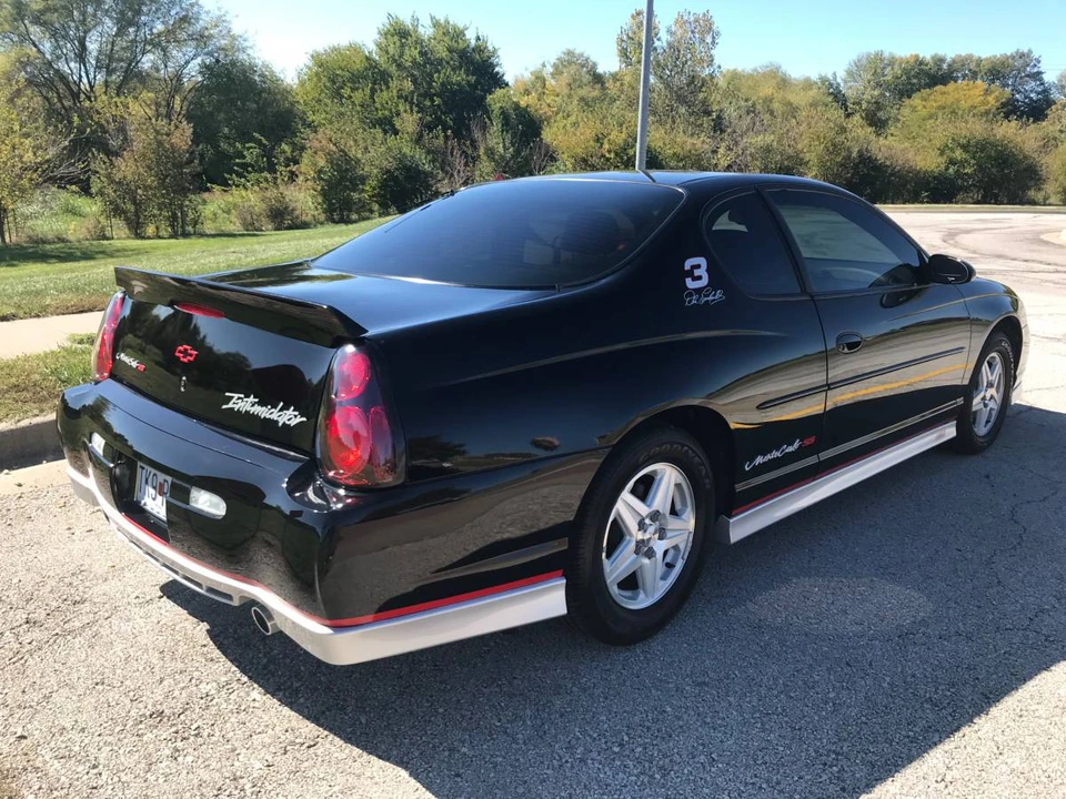 2002 Chevrolet Monte Carlo 6th Gen - Image 18 of 19