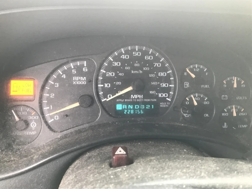 2002 Chevrolet Avalanche - Image 12 of 20
