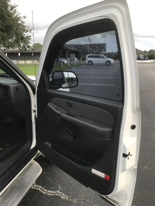 2002 Chevrolet Avalanche - Image 7 of 20