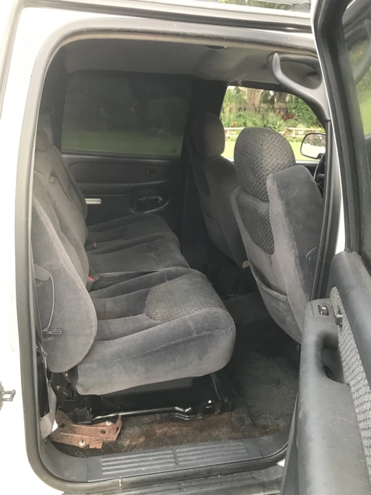 2002 Chevrolet Avalanche - Image 10 of 20