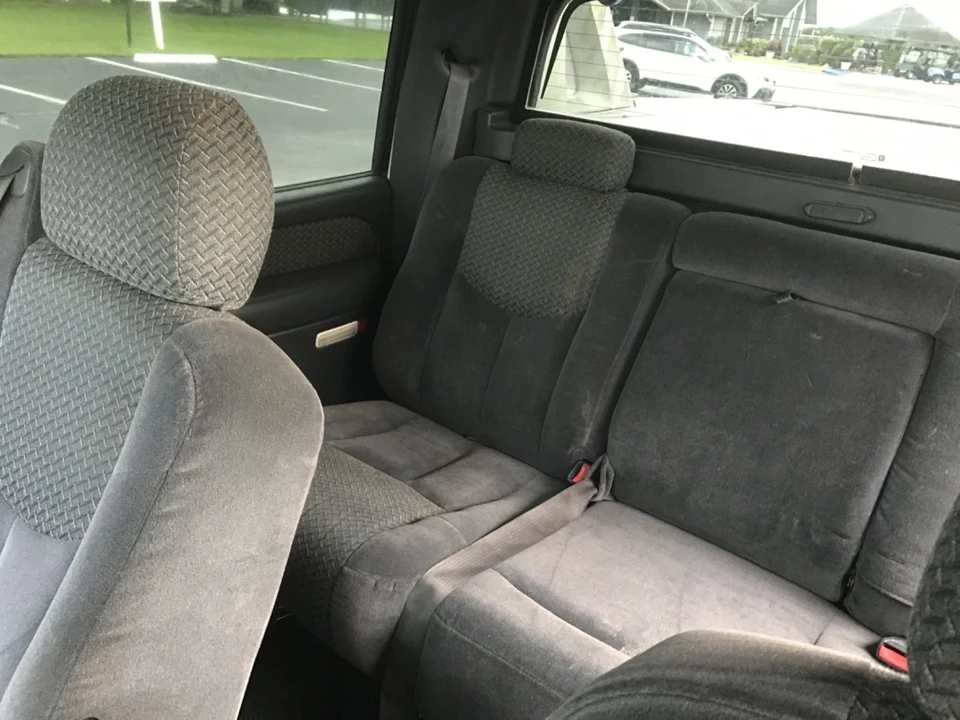 2002 Chevrolet Avalanche - Image 15 of 20