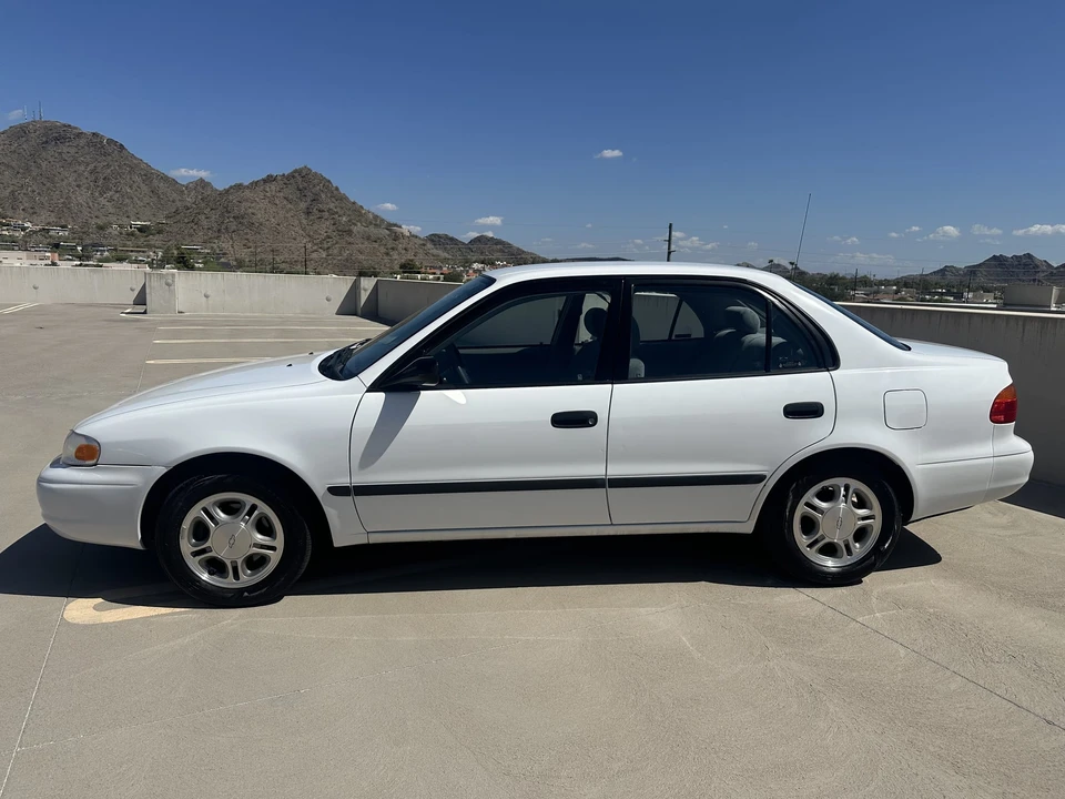2002 Chevrolet - Image 6 of 31