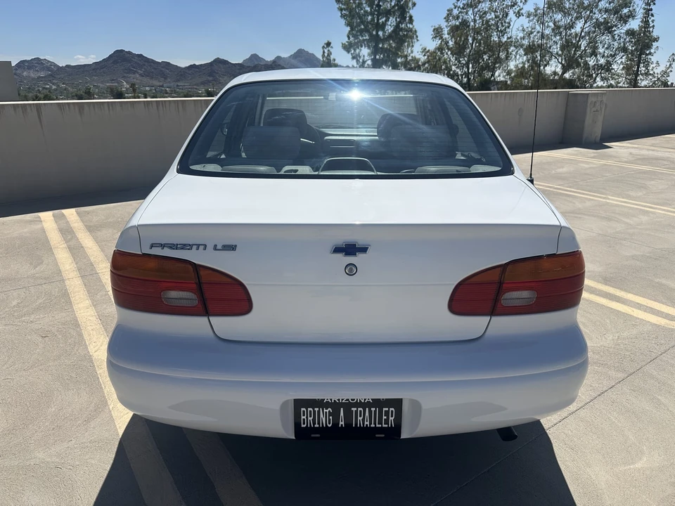 2002 Chevrolet - Image 14 of 31