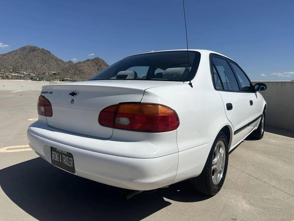 2002 Chevrolet - Image 17 of 31