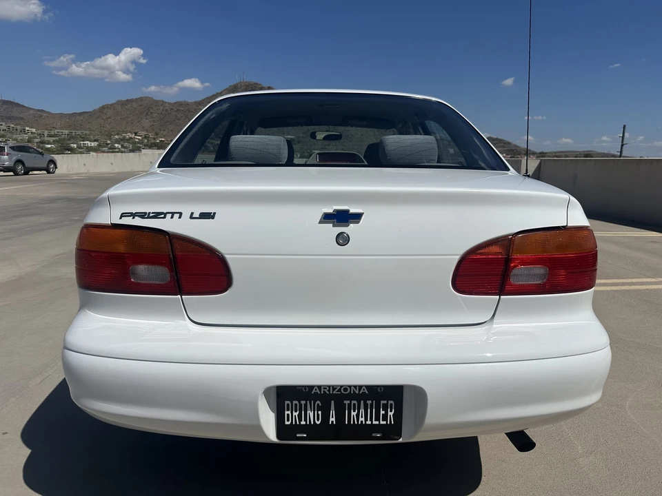 2002 Chevrolet - Image 16 of 31