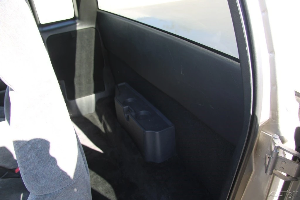 2002 Chevrolet S-10 Blazer 2nd Gen - Image 18 of 21