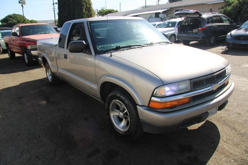 2002 Chevrolet S-10 Blazer 2nd Gen - Image 8 of 21