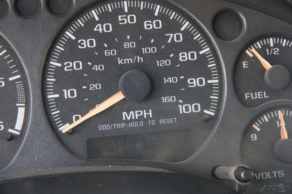 2002 Chevrolet S-10 Blazer 2nd Gen - Image 15 of 21