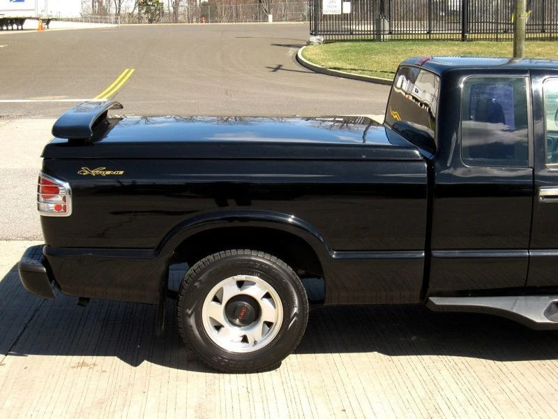 2002 Chevrolet S-10 - Image 8 of 12