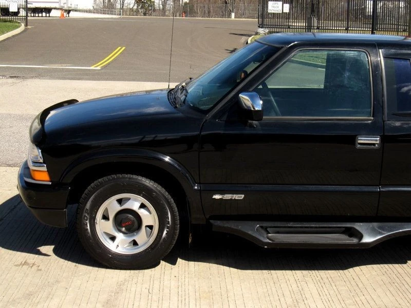 2002 Chevrolet S-10 - Image 10 of 12