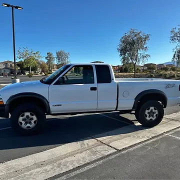 2002 Chevrolet S-10 ZR2