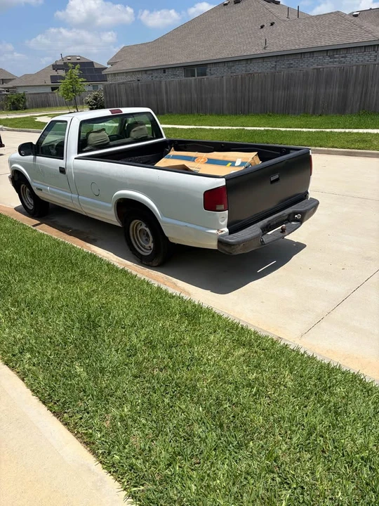 2002 Chevrolet S-10 - Image 6 of 15