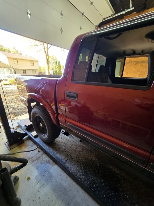 2002 Chevrolet S-10 Blazer 2nd Gen - Image 7 of 21