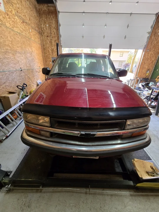 2002 Chevrolet S-10 Blazer 2nd Gen - Image 9 of 21