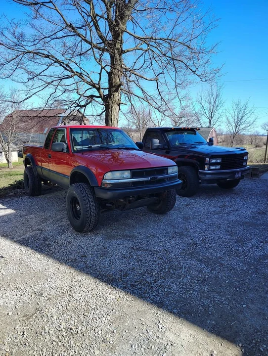 2002 Chevrolet S-10 Blazer 2nd Gen - Image 5 of 5