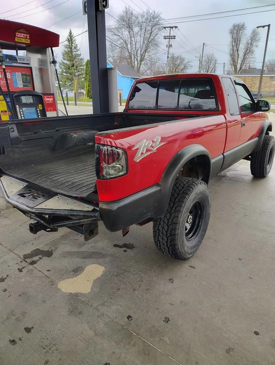 2002 Chevrolet S-10 Blazer 2nd Gen - Image 4 of 5