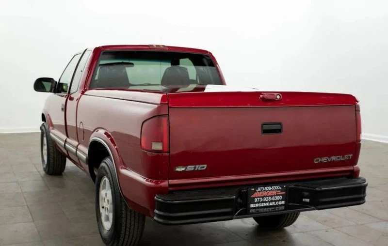2002 Chevrolet S-10 - Image 10 of 12