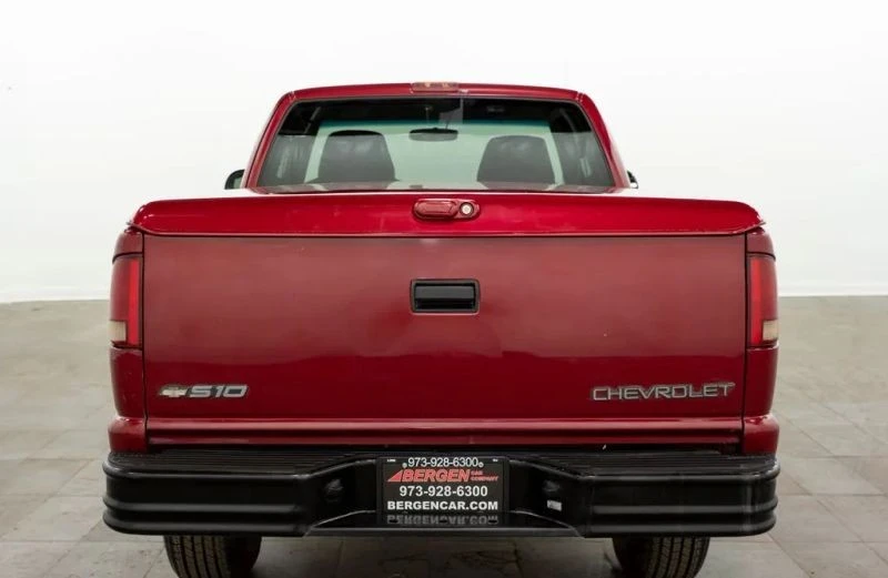 2002 Chevrolet S-10 - Image 11 of 12
