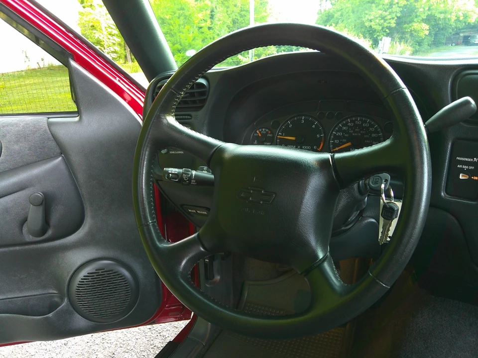 2002 Chevrolet S-10 - Image 8 of 23