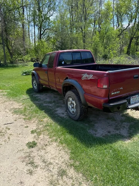 2002 Chevrolet S-10 - Image 4 of 5