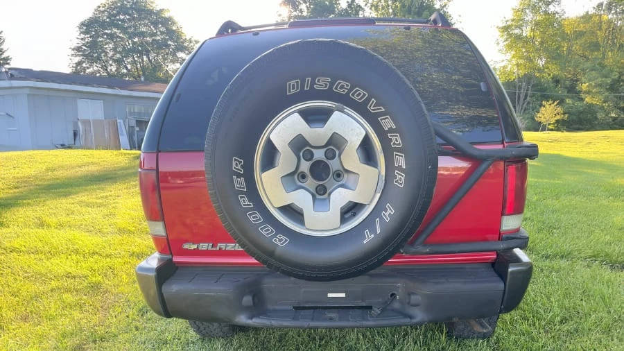2002 Chevrolet S-10 Blazer 2nd Gen - Image 3 of 30