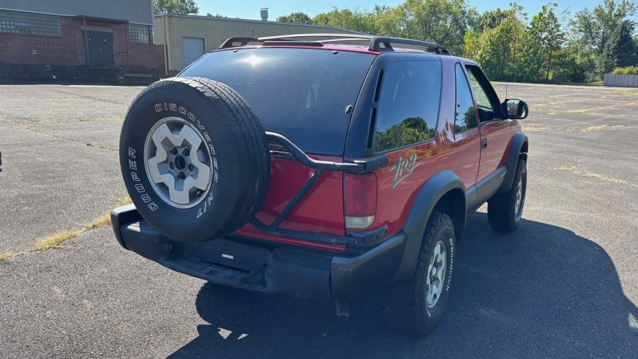 2002 Chevrolet S-10 - Image 2 of 6