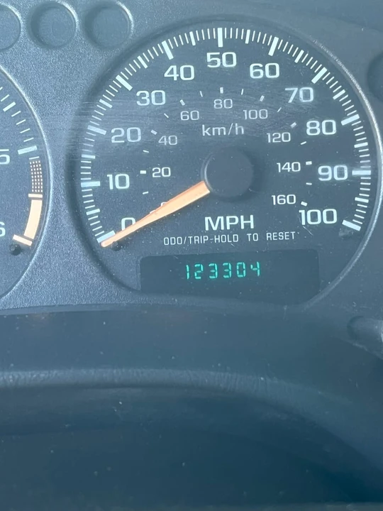 2002 Chevrolet S-10 Blazer 2nd Gen - Image 21 of 30