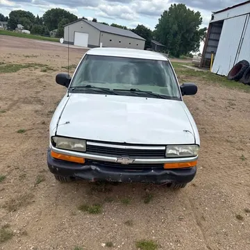 2002 Chevrolet S10 Crew Cab LS Short Bed