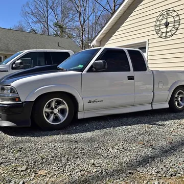 2002 Chevrolet S10 Extended Cab Pickup