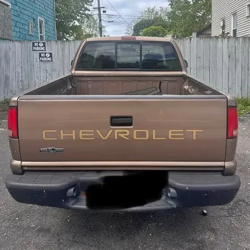 2002 Chevrolet S10 Extended Cab