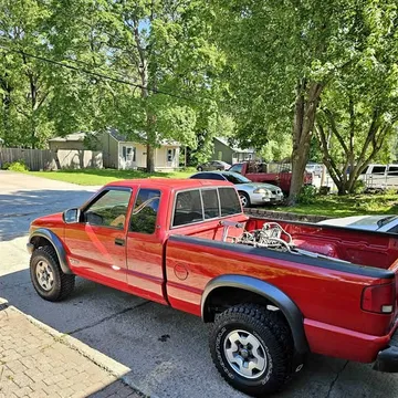 2002 Chevrolet S10 Extended Cab Zr2