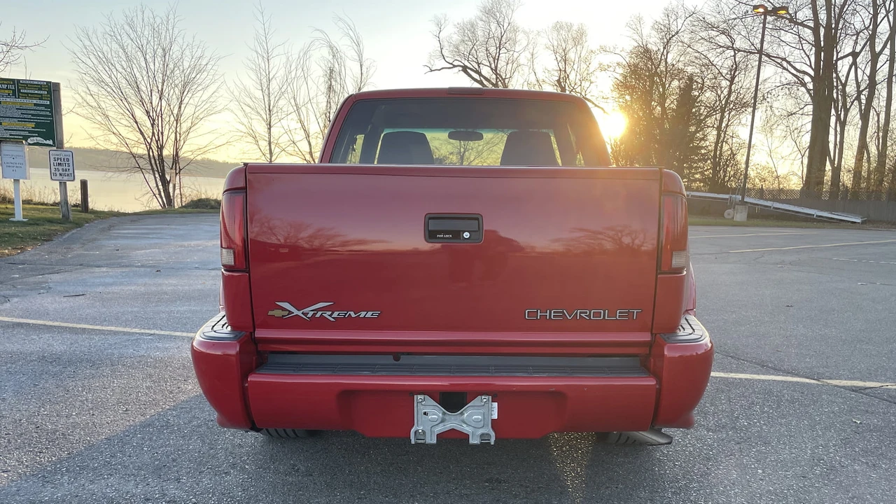 2002 Chevrolet S-10 - Image 7 of 11