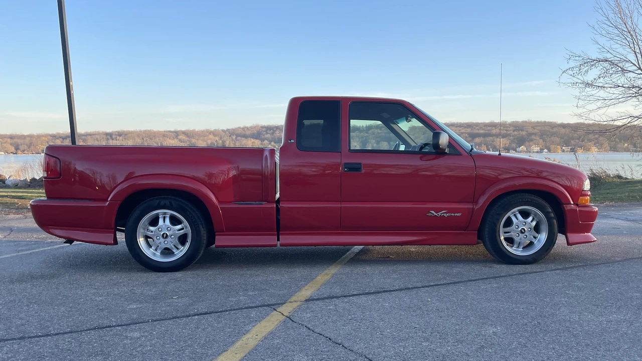 2002 Chevrolet S-10 - Image 11 of 11
