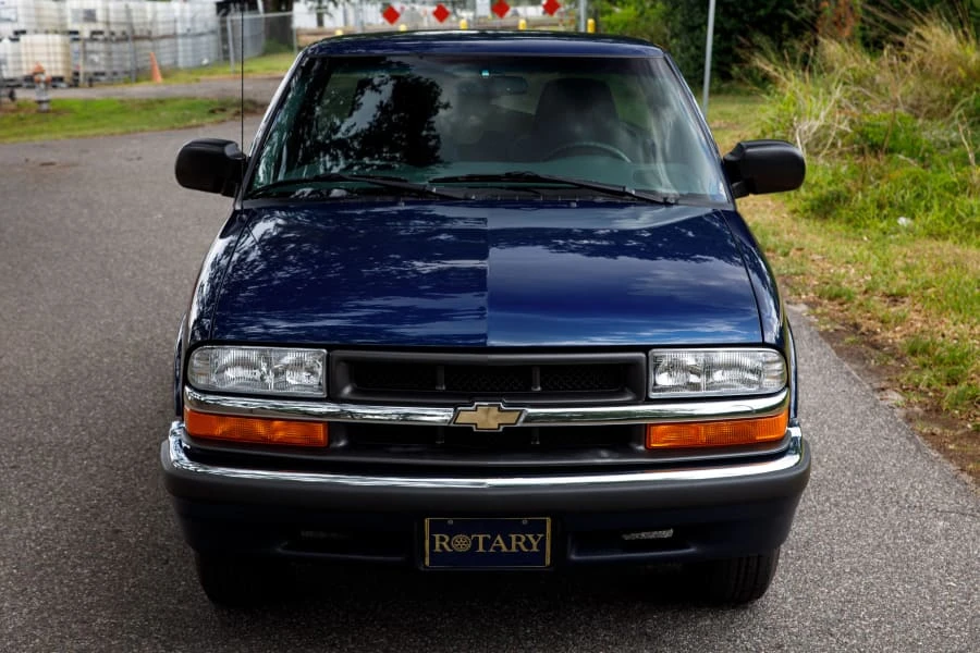 2002 Chevrolet S-10 - Image 8 of 31