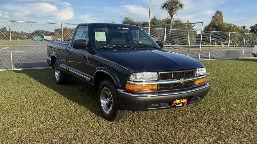 2002 Chevrolet S-10 - Image 3 of 6