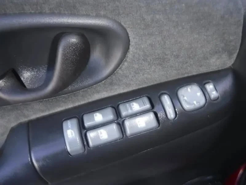 2002 Chevrolet S-10 - Image 31 of 31