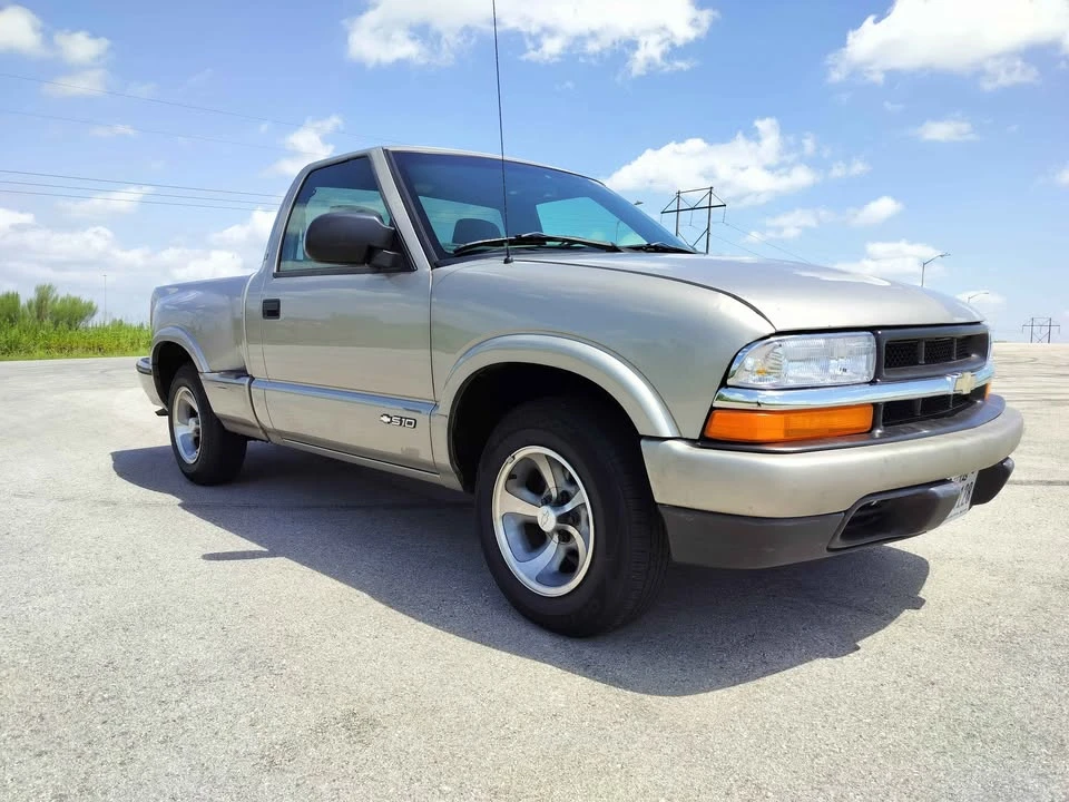 2002 Chevrolet S-10 - Image 7 of 17