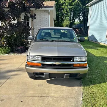 2002 Chevrolet S10 Regular Cab