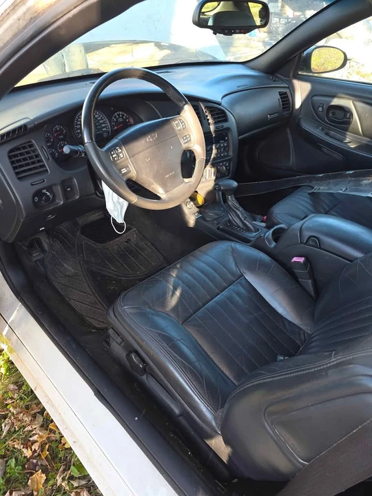 2002 Chevrolet SS - Image 5 of 6