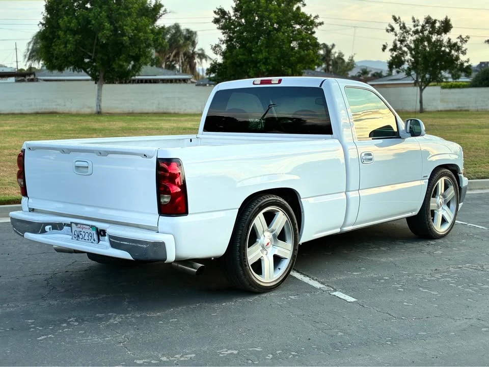 2002 Chevrolet SS - Image 3 of 9